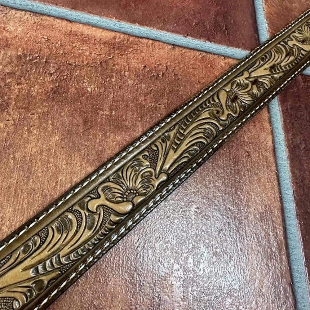 Tony Lama Embossed Leather Jimmy Belt Size 34 Inches